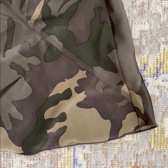 ATM Anthony Thomas Melillo Silk Camo Skirt M - Picture 9 of 10